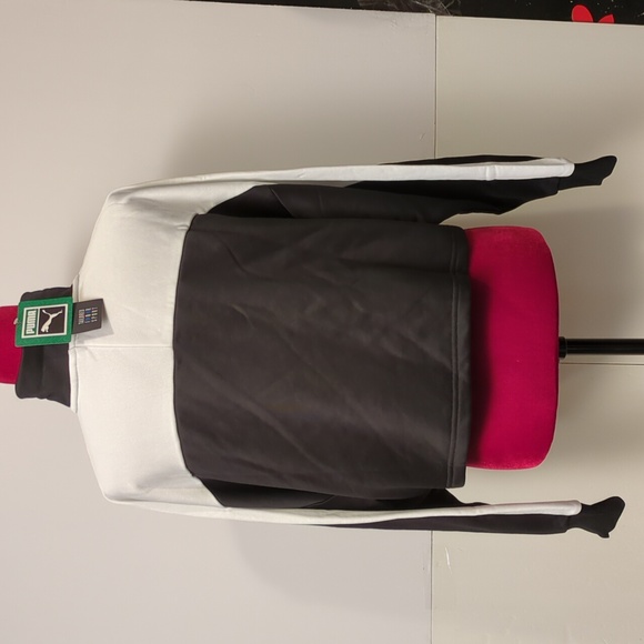 PUMA Crop Top Size Large NWT Retail$65 - Picture 4 of 5